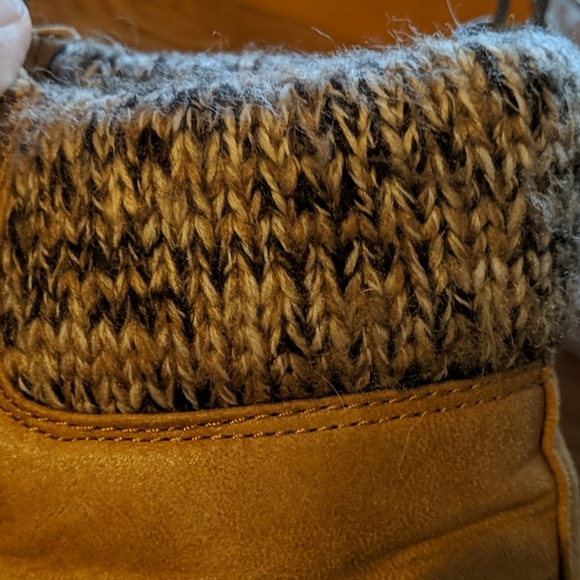 Boots - Picture 3 of 3